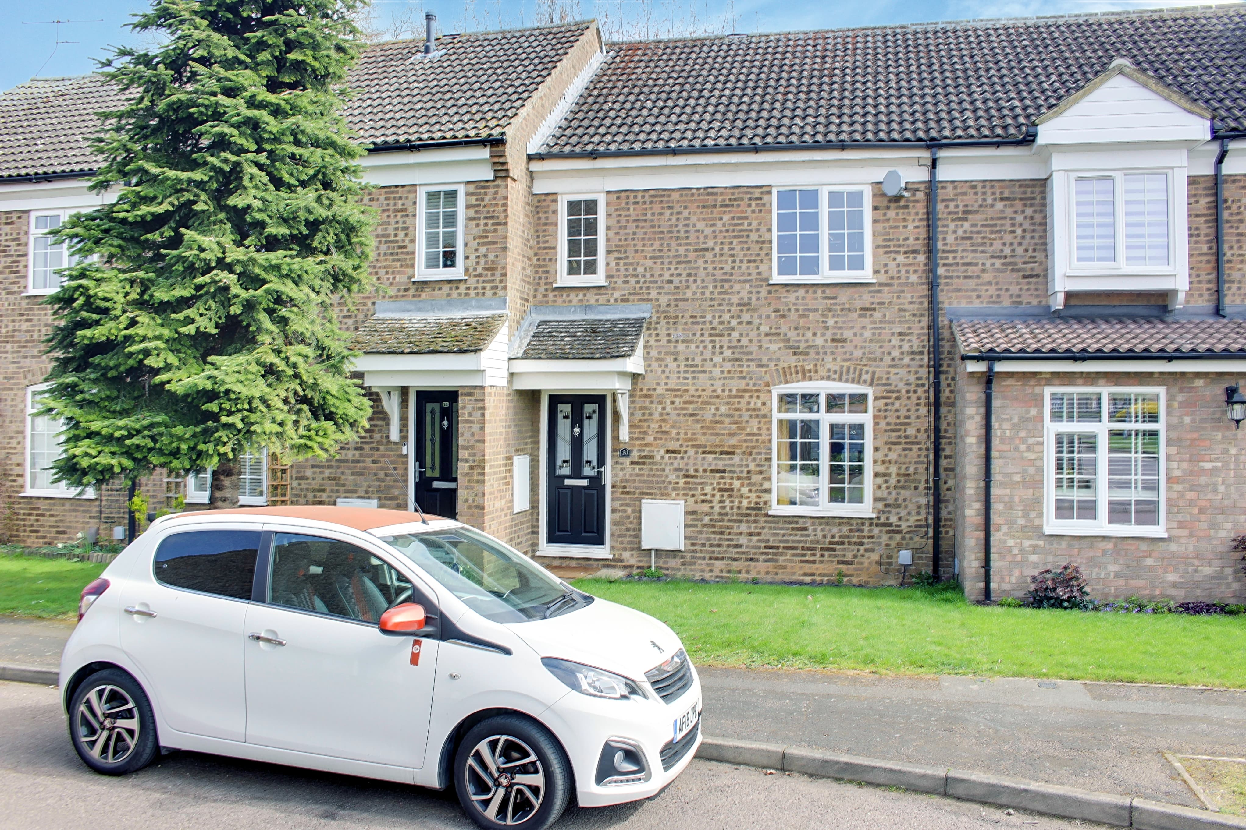 Dovehouse Close, St. Neots, St. Neots, PE19 1DS