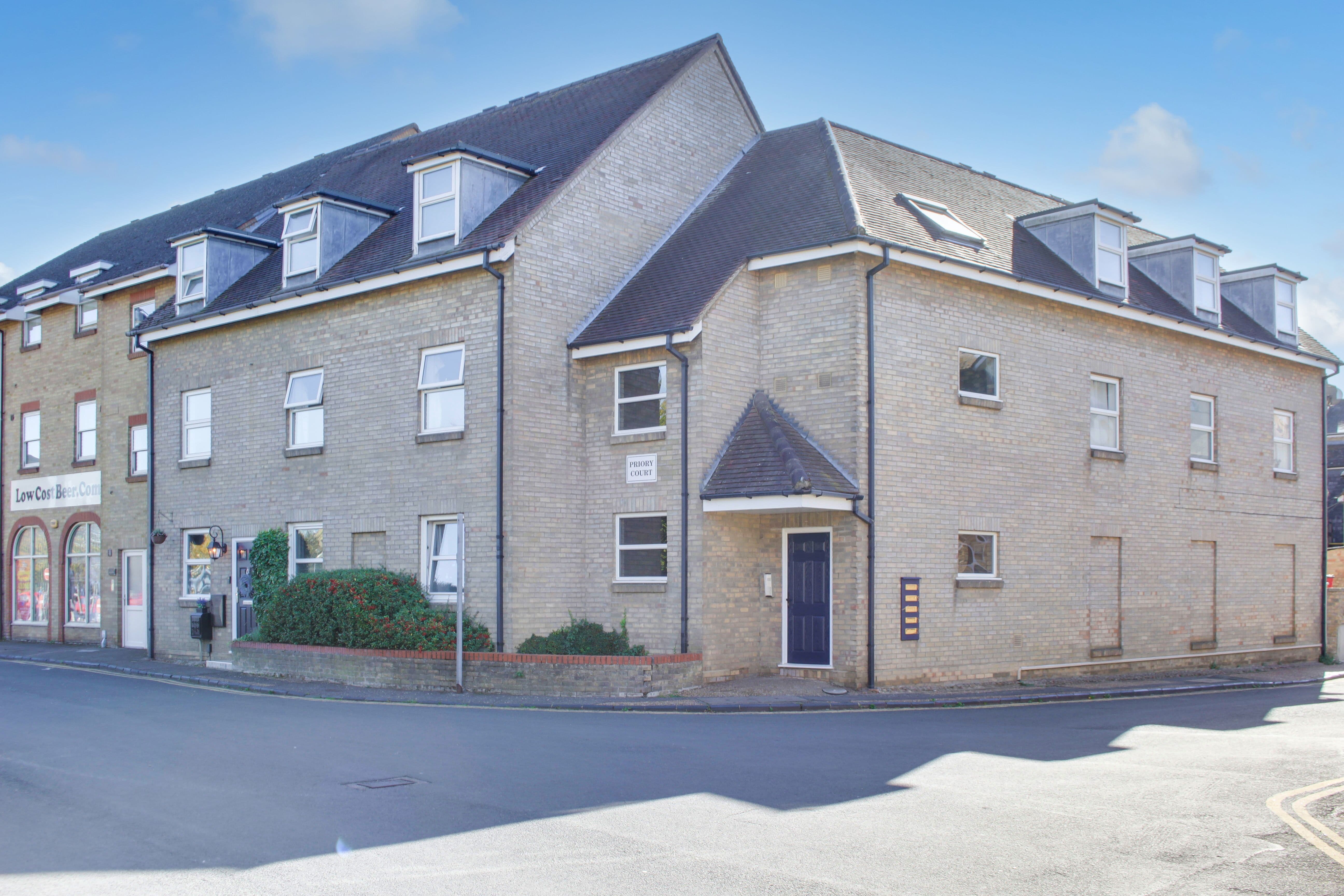 Flat 4, Priory Court Priory Lane, St. Neots, St. Neots, PE19 2PU