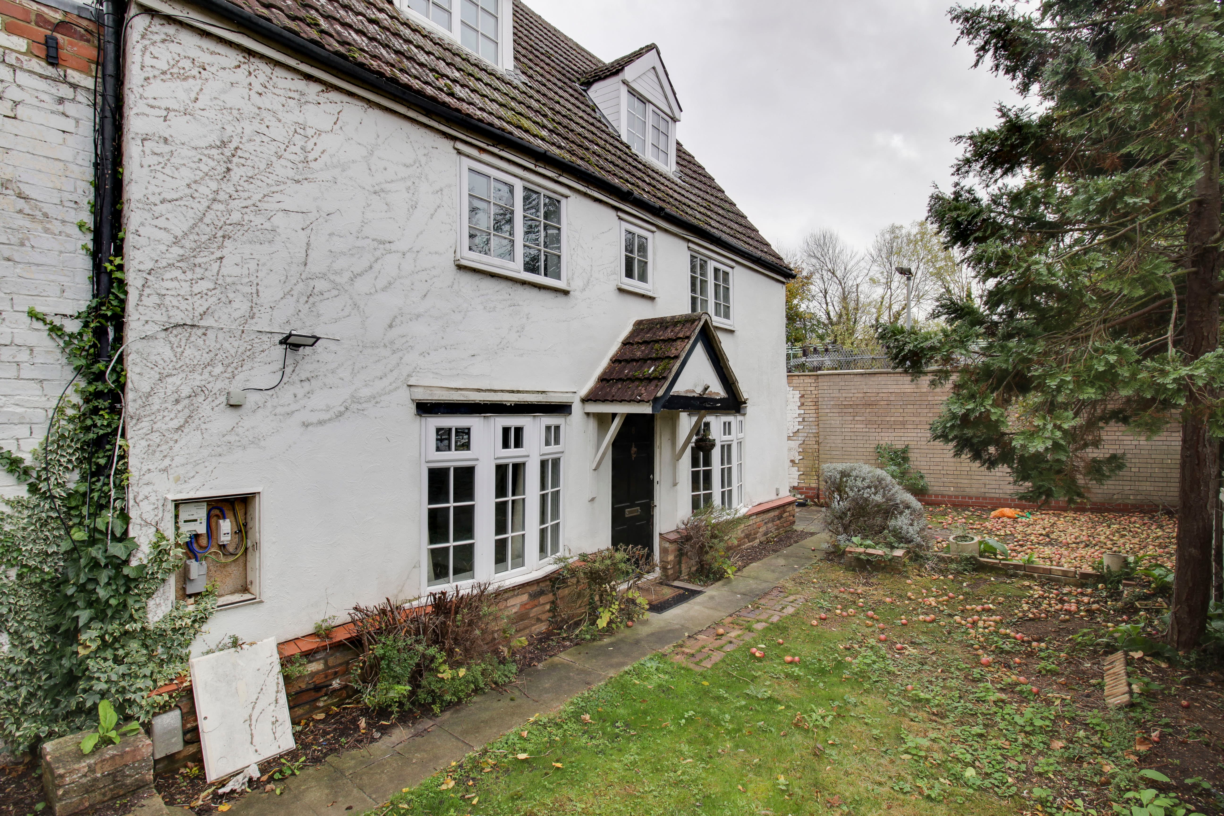 Bridge Place, Godmanchester, Huntingdon, Huntingdon, PE29 2AD