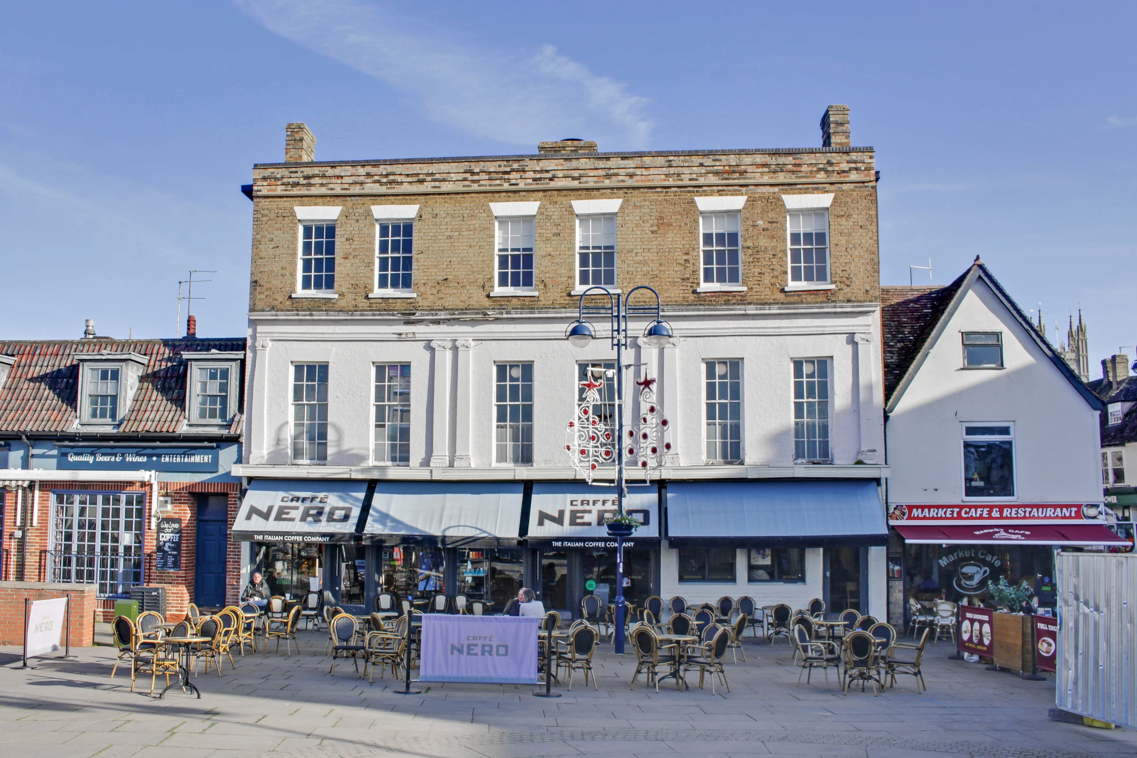 Flat 3, 52 Market Square, St. Neots, St. Neots, PE19 2AA