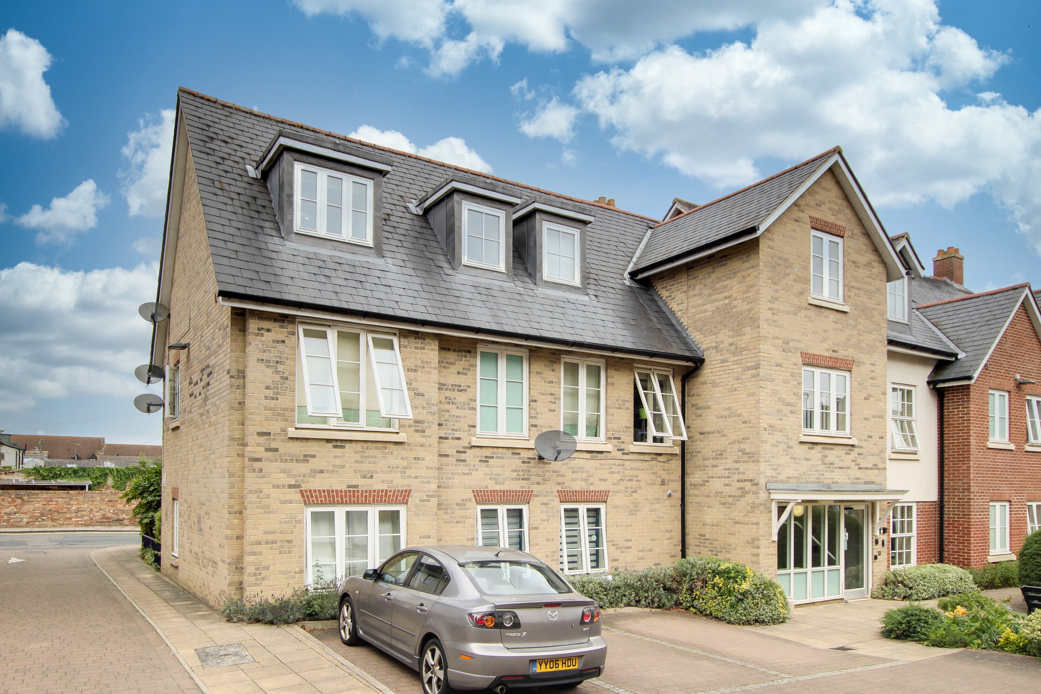 Bradbury Place, Huntingdon, Huntingdon, PE29 3RS