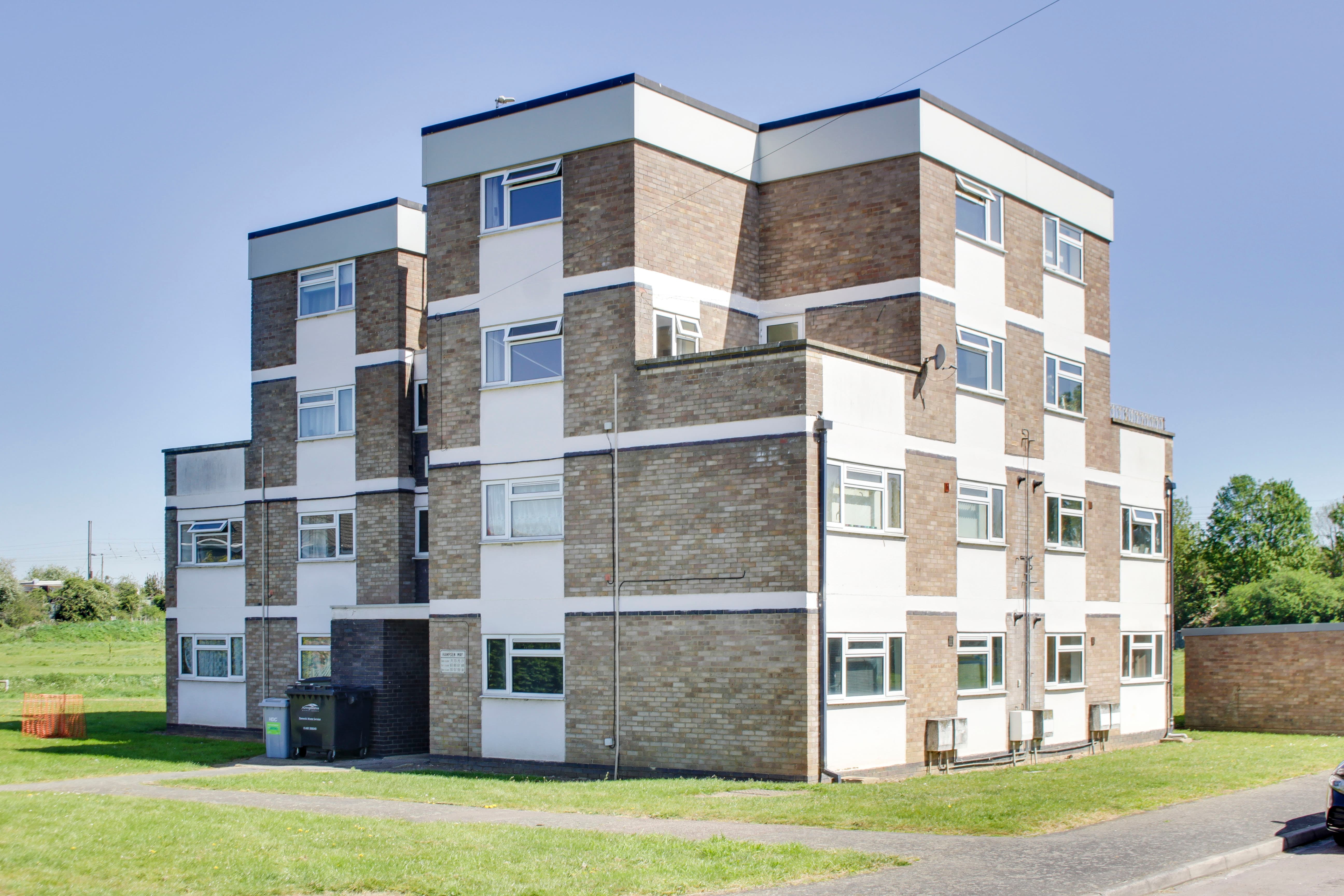 Hampden Way, Eynesbury, St. Neots, St. Neots, PE19 2JH