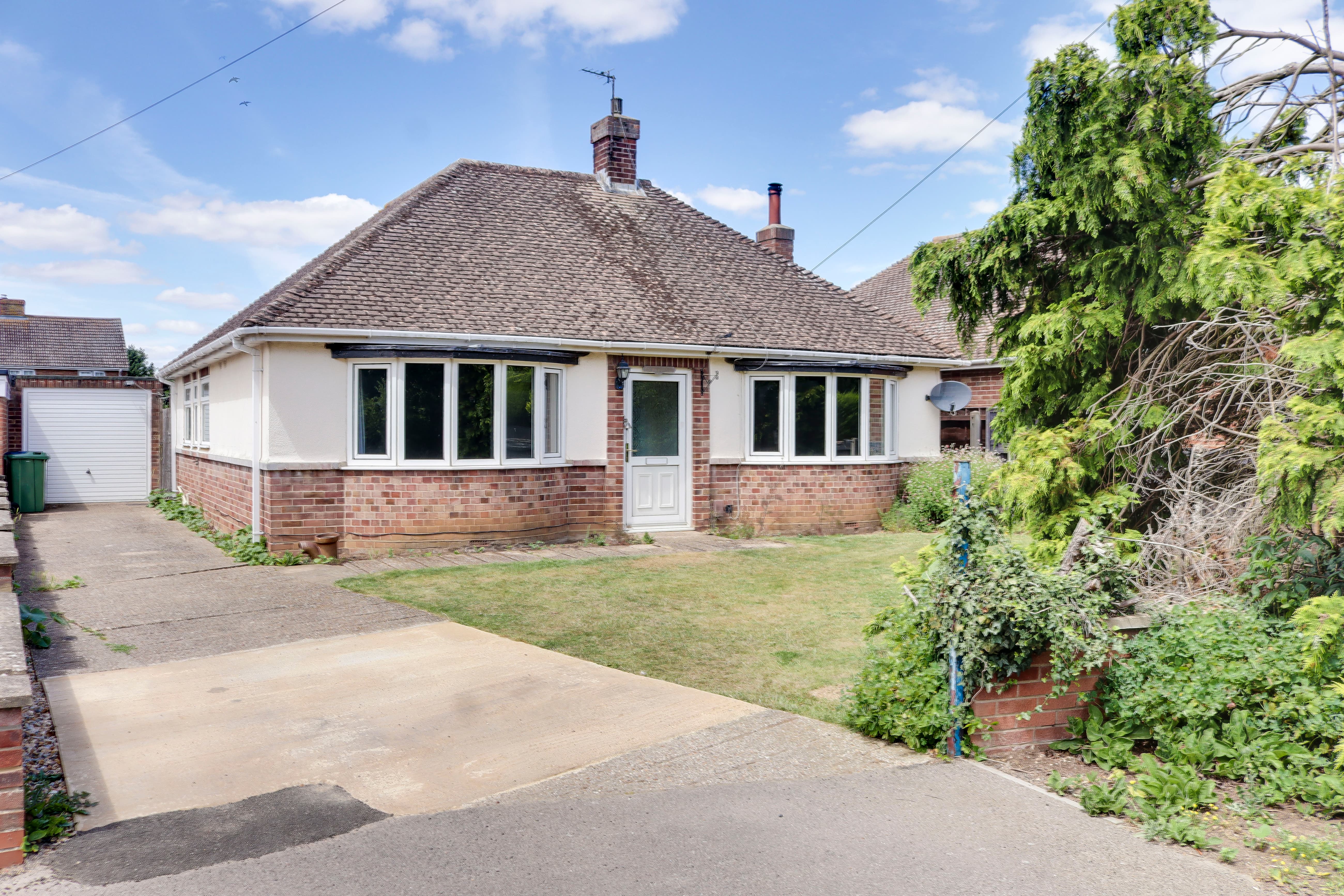 Huntingdon Street, St. Neots, St. Neots, PE19 1DY