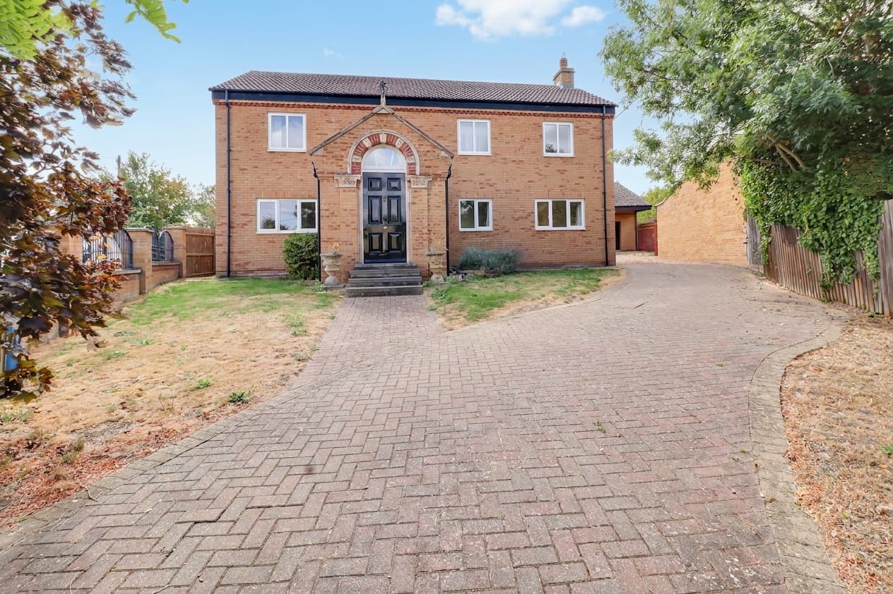 High Street, Graveley, St. Neots, PE19 6PL