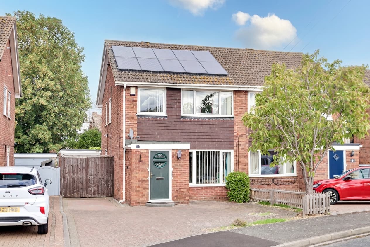 Kym Road, Eaton Ford, St. Neots, St. Neots, PE19 7JT