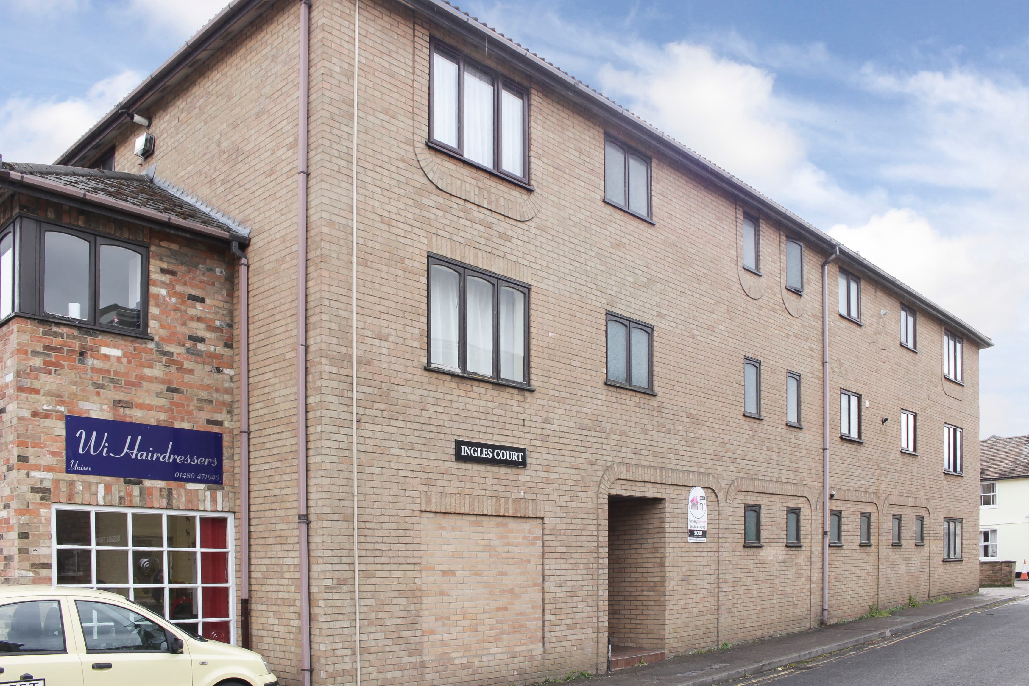 Ingles Court Russell Street, St. Neots, PE19 1BZ